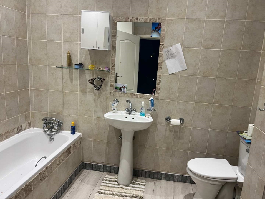 5 Bedroom Property for Sale in Keidebees Northern Cape